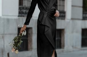 Elegante abito a portafoglio e balze Brynlee, nero