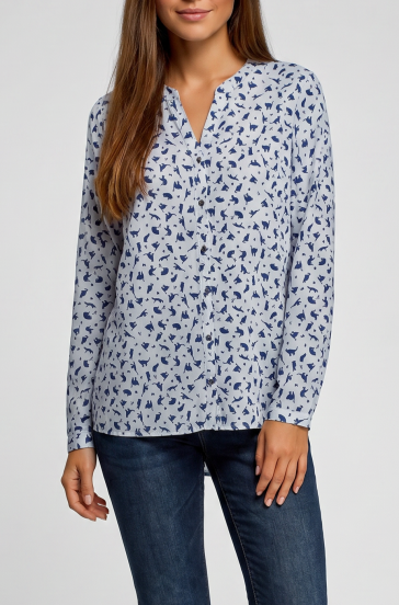 Blusa stampata taglie forti, azzurra