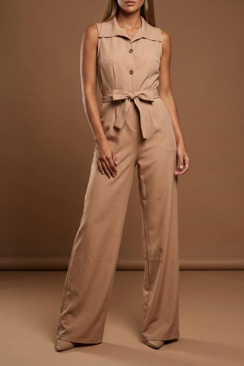 Tuta alla moda senza maniche, beige