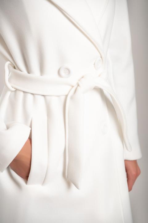 Elegante cappotto lungo con bottoni, bianco
