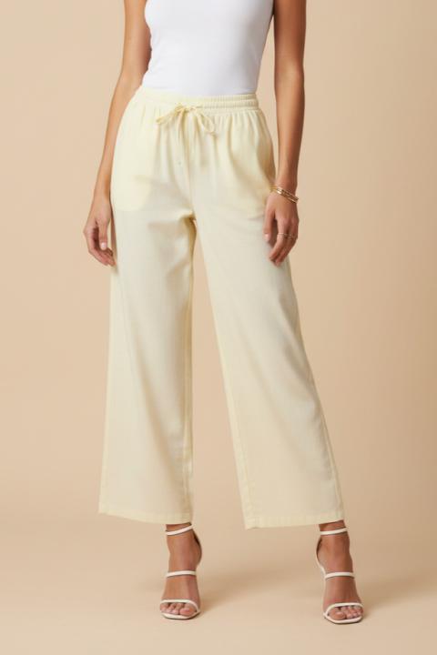 Pantaloni larghi, giallo chiaro