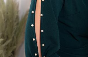 Elegante mini abito con dettaglio di finte perle e scollo incrociato con Candys, verde
