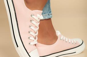 Sneakers fashion realizzate in tessuto, rosa pastello